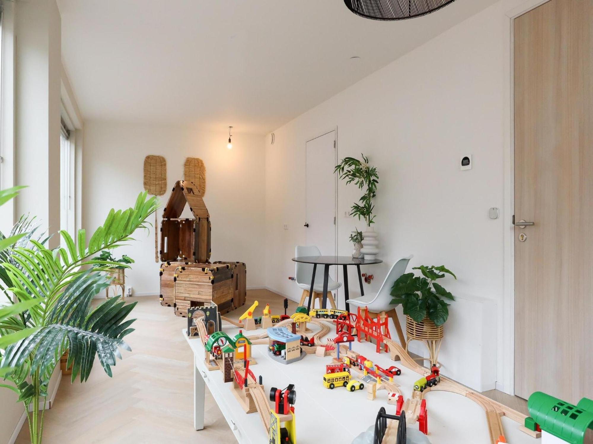 Vakantiehuis Pleasant In With Garden *